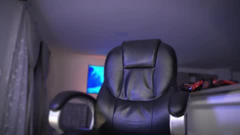 Snapshot of frankfarrellx chatting on September 23, 2025, 4:26 am Frank Farrell. Hey remember to give me a thumbs up Ty online show from September 23, 2025, 4:26 am