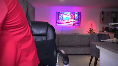 Frank Farrell. Hey remember to give me a thumbs up Ty online show from February 15, 2026, 12:07 am