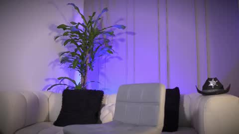 Frank Farrell. Hey remember to give me a thumbs up Ty online show from March 24, 2026, 11:10 pm