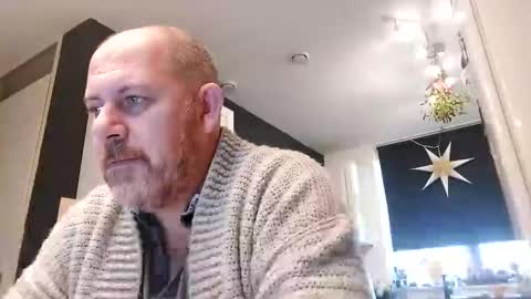 frankh12345 online show from December 17, 2024, 8:23 am