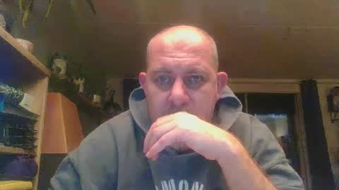 frankh12345 online show from January 14, 2025, 7:17 am
