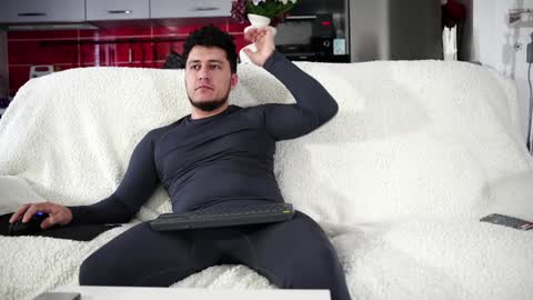 frankhairy online show from February 4, 2025, 11:16 am