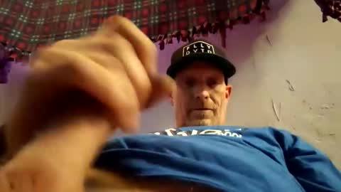 Famous Blue Eyes online show from May 10, 2026, 11:32 pm