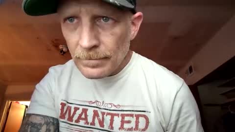 Famous Blue Eyes online show from May 25, 2026, 8:04 pm