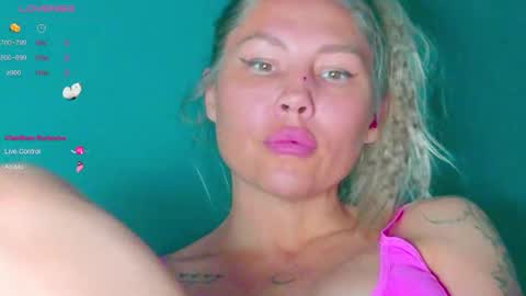 Franky online show from September 14, 2025, 4:17 pm