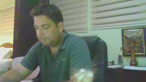 Snapshot of frankorican chatting on October 21, 2025, 12:44 am frankorican online show from October 21, 2025, 12:44 am
