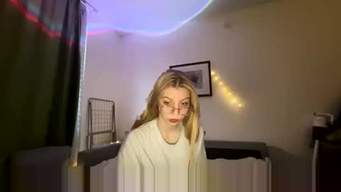 franny_fresh online show from March 9, 2026, 3:16 pm
