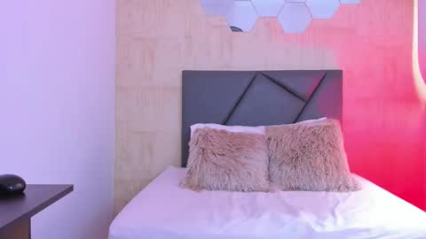 Fransheska online show from December 24, 2024, 6:17 pm