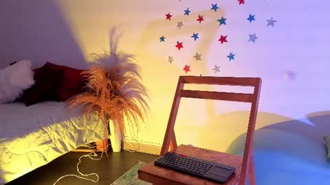 Fransheska online show from July 17, 2026, 11:28 am