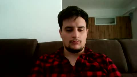 fraromeo2 online show from March 2, 2025, 1:05 pm