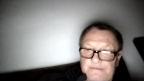 Wolfi online show from November 17, 2025, 9:48 am