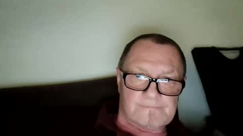 Wolfi online show from March 24, 2026, 3:28 pm