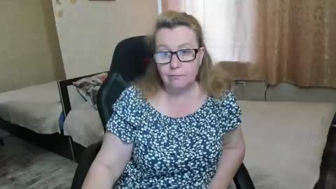 FrauMartha online show from May 1, 2026, 12:43 pm
