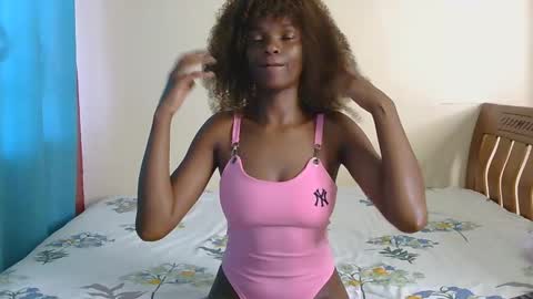 Nessa-Independent model online show from February 5, 2025, 10:30 am