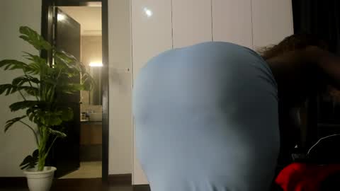 Sandra online show from May 11, 2026, 2:17 am