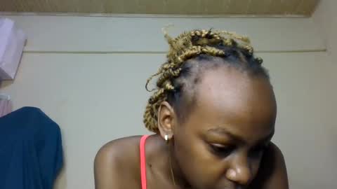 freaky_beauty online show from July 23, 2026, 7:06 am