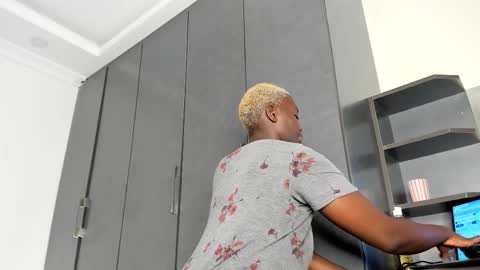 Snapshot of freaky_kandy chatting on February 23, 2026, 9:17 am Kandy online show from February 23, 2026, 9:17 am