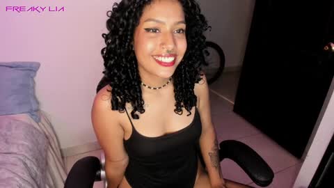 Lia Gomez online show from January 28, 2025, 2:00 am