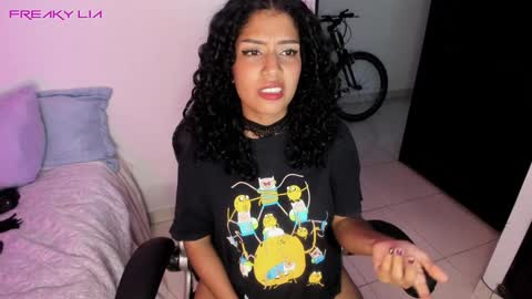 Lia Gomez online show from January 28, 2025, 11:07 pm