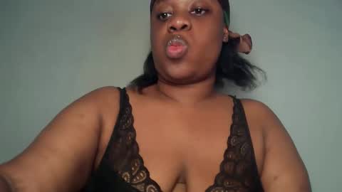 freaky slut5 online show from April 25, 2026, 4:15 am