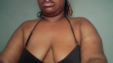 freaky slut5 online show from April 29, 2026, 4:49 am