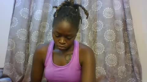 Snapshot of freakybeauties chatting on November 7, 2025, 6:46 am Freakies online show from November 7, 2025, 6:46 am