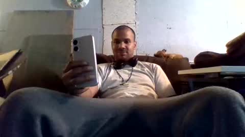 freakyfreddie48 online show from February 9, 2026, 8:51 am