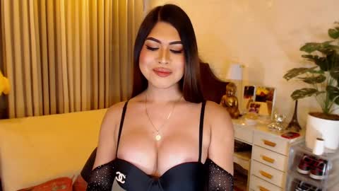 Snapshot of freakymariaxxxx chatting on January 8, 2025, 4:34 am Maria online show from January 8, 2025, 4:34 am