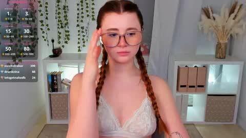 Diyana online show from March 8, 2025, 3:17 am