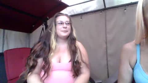 freckledfreak32 online show from September 17, 2025, 4:30 pm