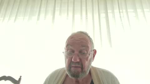 Snapshot of fredaldavid chatting on September 25, 2025, 8:18 am David Fredal online show from September 25, 2025, 8:18 am