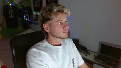 Frederick Perin online show from December 22, 2025, 9:12 pm