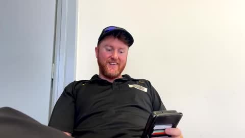 freddybobby90 online show from February 4, 2026, 7:47 am