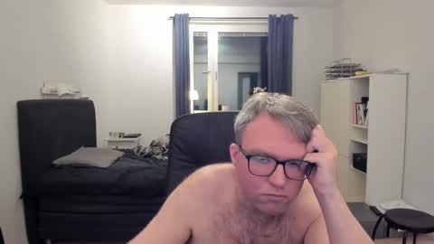 Fredrik online show from January 14, 2025, 7:43 pm