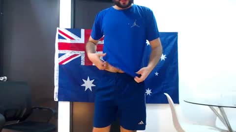 Snapshot of fredy_hunks chatting on July 18, 2026, 4:11 pm Fredy online show from July 18, 2026, 4:11 pm