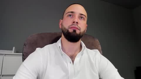 Andrew online show from September 26, 2025, 10:52 am