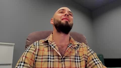 Andrew online show from October 16, 2025, 7:59 pm