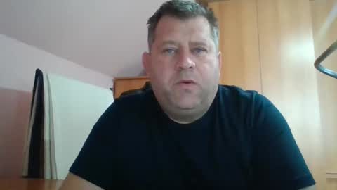 freeboy80180 online show from December 8, 2024, 8:41 am