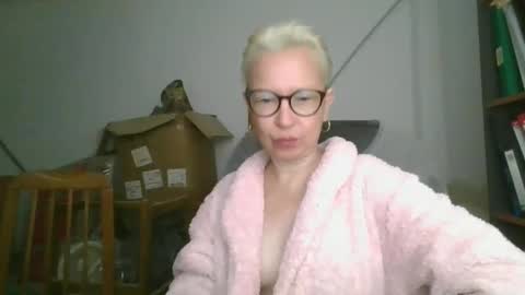 Diana online show from April 21, 2026, 3:57 am