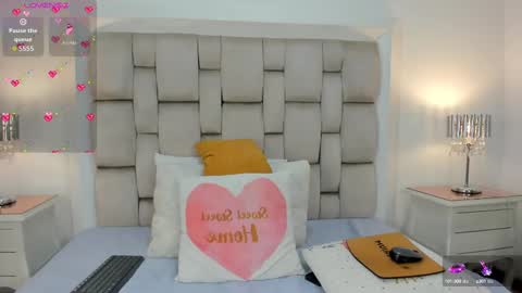 Frehia   online show from October 7, 2025, 11:40 am