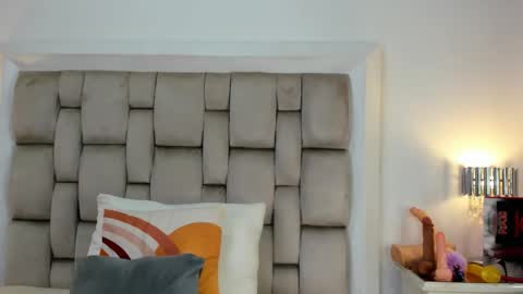 Frehia   online show from March 13, 2026, 11:17 am