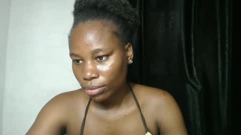 Snapshot of frekkymorelle chatting on February 1, 2025, 10:26 am frekkymorelle online show from February 1, 2025, 10:26 am