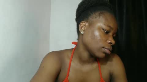 Snapshot of frekkymorelle chatting on February 7, 2025, 3:55 am frekkymorelle online show from February 7, 2025, 3:55 am