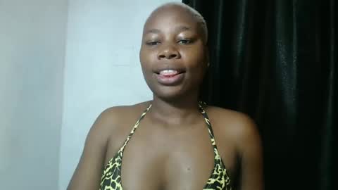 Snapshot of frekkymorelle chatting on February 10, 2025, 4:08 am frekkymorelle online show from February 10, 2025, 4:08 am