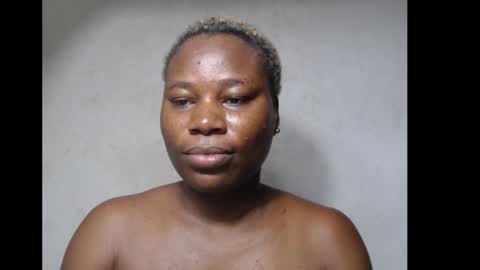 Snapshot of frekkymorelle chatting on October 25, 2025, 4:31 am frekkymorelle online show from October 25, 2025, 4:31 am