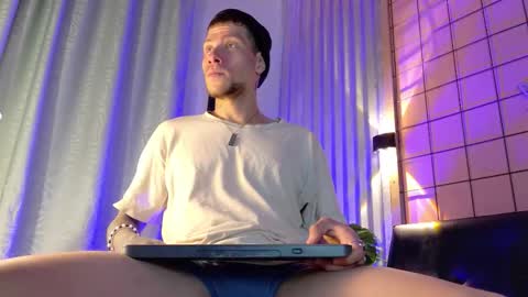 Xavier online show from February 26, 2026, 7:40 am