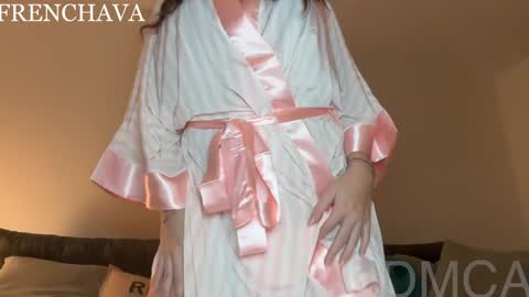 Ava online show from October 5, 2025, 1:59 am