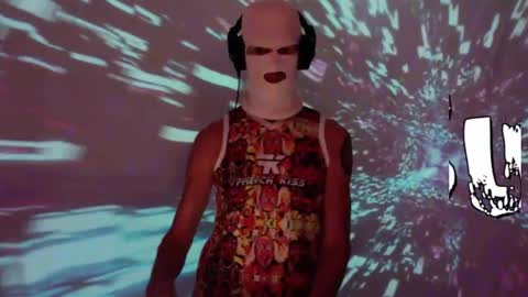 frenchkissdjfk online show from October 28, 2025, 9:28 pm