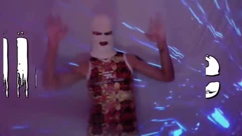 frenchkissdjfk online show from November 7, 2025, 9:31 am