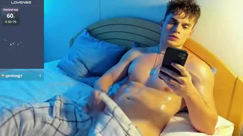 Alex or Andrzej online show from October 5, 2025, 8:40 pm